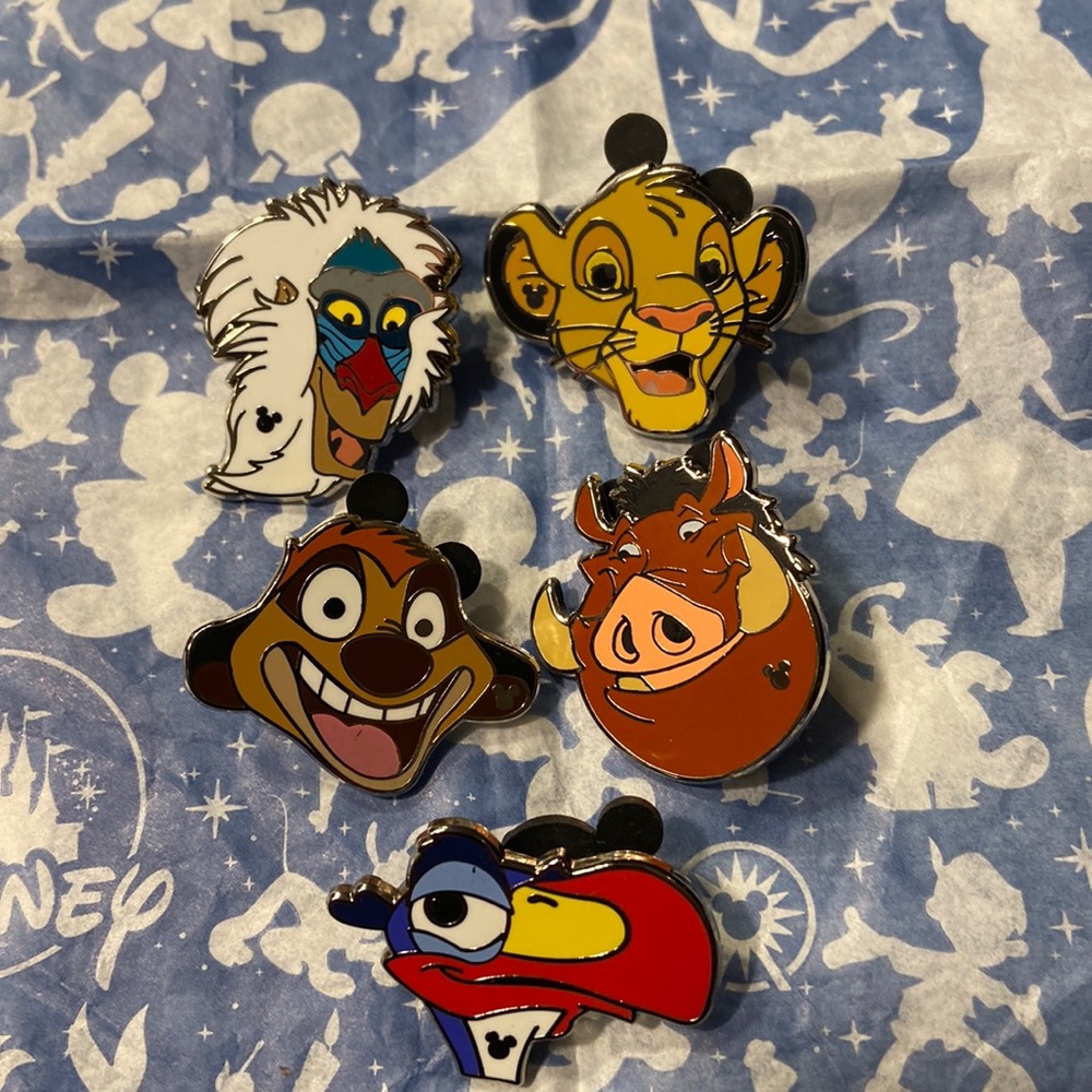 Lion King Hidden Disney pin bundle